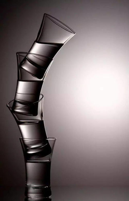 攻克反光难题 4种布光技巧助你完美拍摄玻璃制品